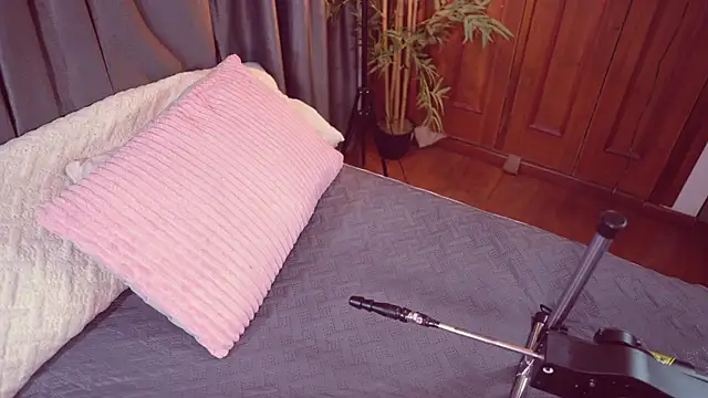 Lucy fit online show from 09-22-25, 09:48