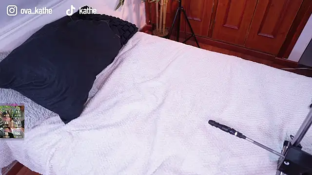 Lucy fit online show from 11-12-25, 11:03