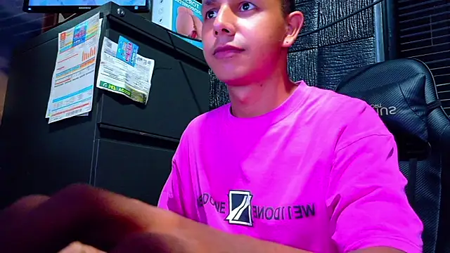 boy bigcock24cm online show from 06-03-26, 11:42