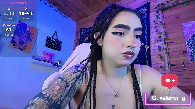 valenor  online show from 11-26-25, 03:06