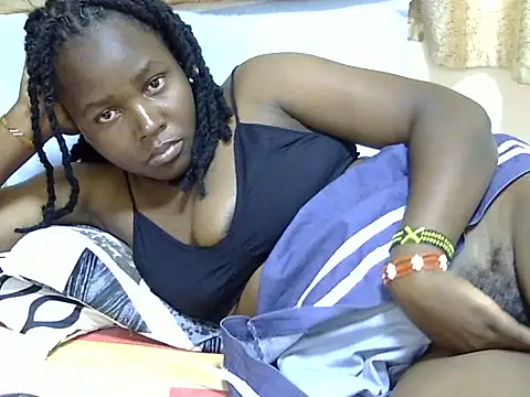 Snapshot of Sweet_ebony20 chatting on 02-14-26, 11:38 Sweet ebony20 online show from 02-14-26, 11:38