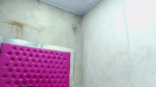 Snapshot of nataly_sex_ chatting on 03-17-25, 11:35 nataly sex online show from 03-17-25, 11:35