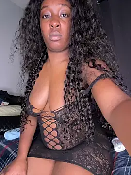 Snapshot of tokyopetitexx chatting on 10-08-25, 01:12 tokyopetitexx online show from 10-08-25, 01:12