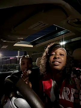 Snapshot of tokyopetitexx chatting on 10-29-25, 03:05 tokyopetitexx online show from 10-29-25, 03:05