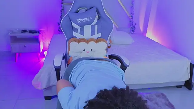 DannaBerry online show from 10-29-25, 03:44