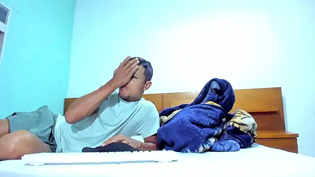 Maik James online show from 10-18-25, 08:49