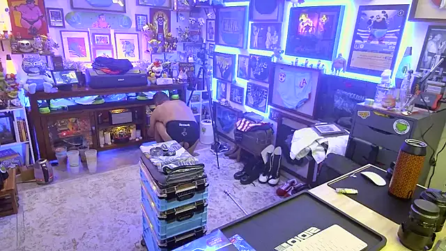 Briefs bud online show from 05-27-26, 04:09
