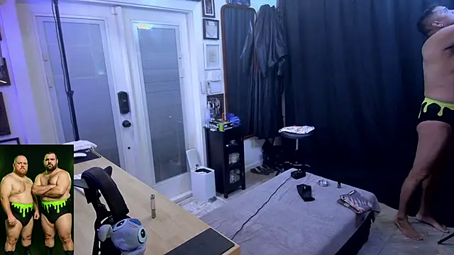 Briefs bud online show from 12-16-25, 04:17