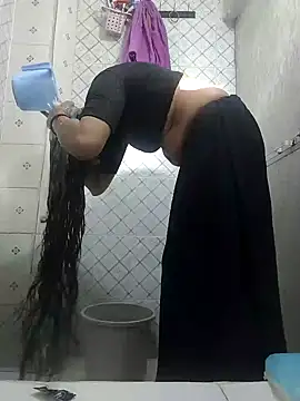 Snapshot of Your_chahat chatting on 01-08-25, 04:02 Your chahat online show from 01-08-25, 04:02