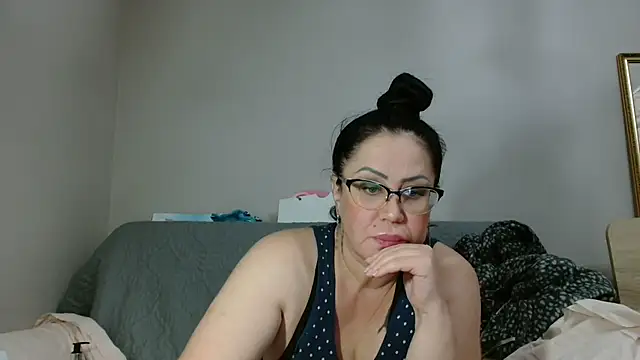 x  KHALEESI  x online show from 10-25-25, 05:13