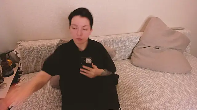 secret dreams   online show from 04-20-26, 10:29