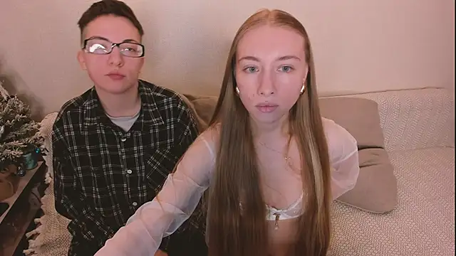 secret dreams   online show from 01-18-26, 05:49