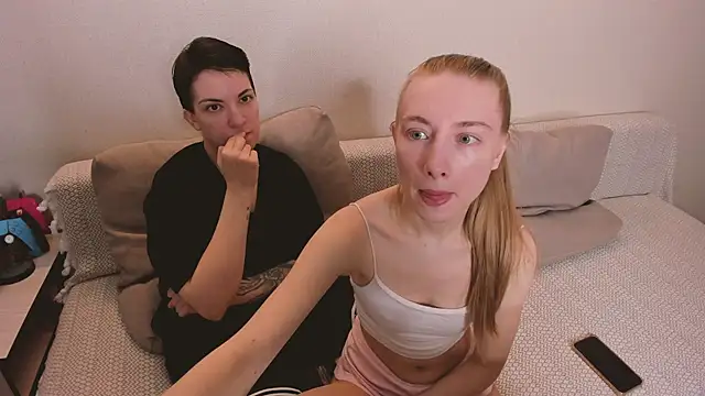 secret dreams   online show from 03-24-26, 07:14