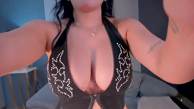 MollyJones  online show from 06-11-26, 12:32