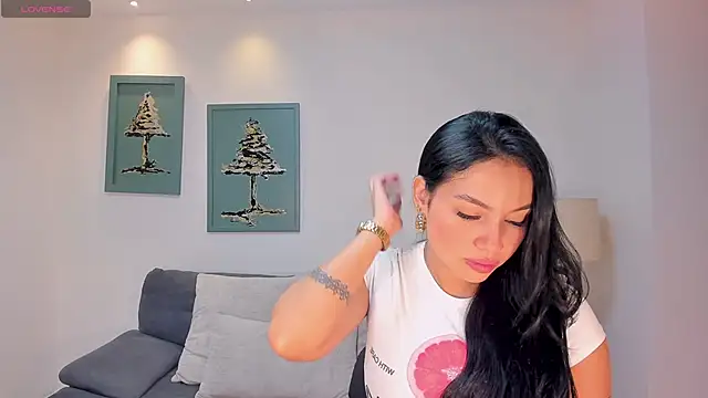 MollyJones  online show from 05-18-26, 06:45