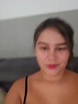 sweet lucia online show from 02-14-25, 02:23