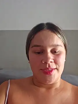 sweet lucia online show from 02-26-25, 07:42