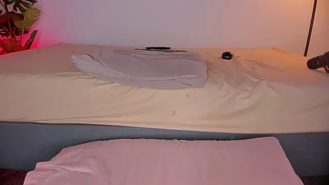 hot booty  online show from 05-01-26, 09:09