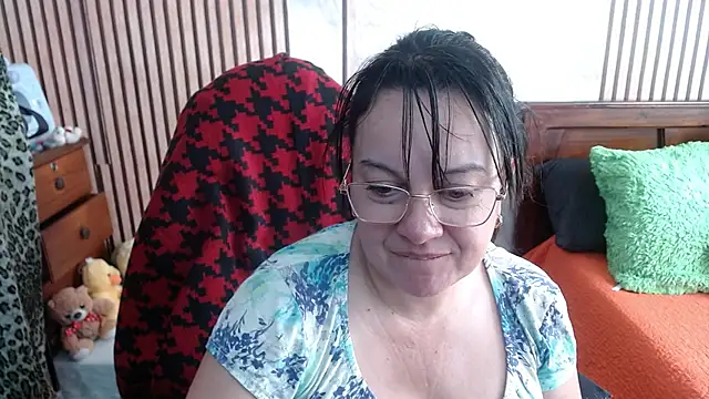 Snapshot of Sonialorens_ chatting on 10-05-25, 09:49 Sonialorens  online show from 10-05-25, 09:49