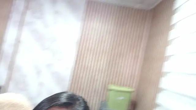 Sonialorens  online show from 04-09-26, 04:57