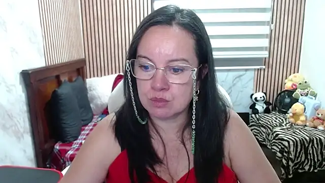 Snapshot of Sonialorens_ chatting on 05-01-26, 11:10 Sonialorens online show from 05-01-26, 11:10
