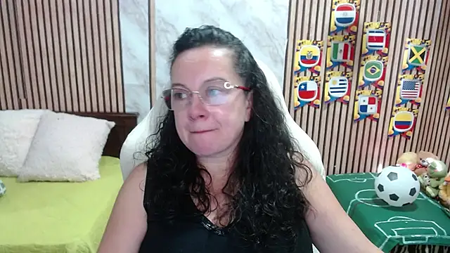 Sonialorens  online show from 06-23-26, 07:56