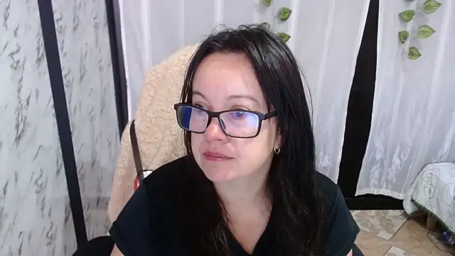 Snapshot of Sonialorens_ chatting on 03-01-25, 01:29 Sonialorens  online show from 03-01-25, 01:29