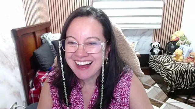 Snapshot of Sonialorens_ chatting on 04-18-26, 09:59 Sonialorens online show from 04-18-26, 09:59