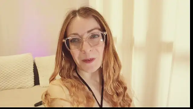 Luna Riva online show from 03-11-26, 09:47