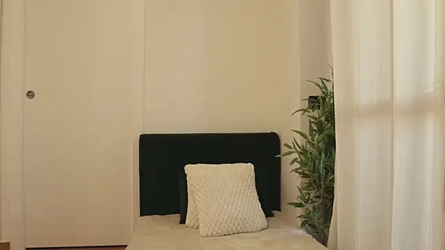 Luna Riva online show from 10-03-25, 08:27