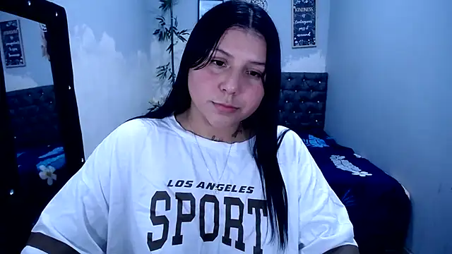 Snapshot of venuxwilliam chatting on 07-05-26, 12:37 venuxwilliam online show from 07-05-26, 12:37