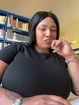 IamSashaLuv online show from 10-08-25, 08:05