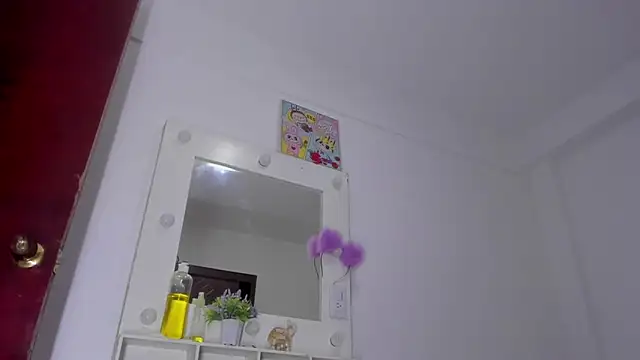 Emma lean online show from 10-25-25, 01:45