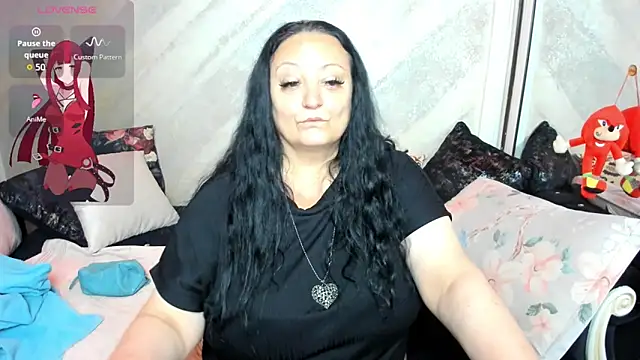 Snapshot of lady_lauren chatting on 06-17-26, 04:12 lady lauren online show from 06-17-26, 04:12