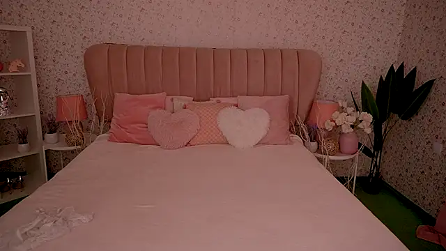 MirandaHobbs online show from 10-02-25, 07:23