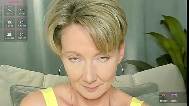 Snapshot of AkexandraFix chatting on 07-17-26, 01:52 AkexandraFix online show from 07-17-26, 01:52