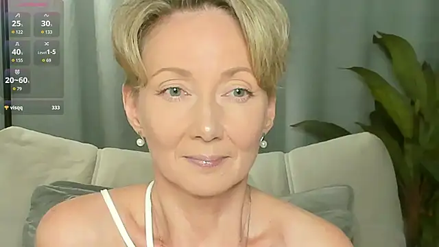 Snapshot of AkexandraFix chatting on 06-16-26, 01:55 AkexandraFix online show from 06-16-26, 01:55