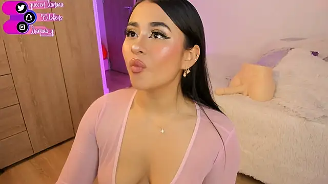 Snapshot of Queen_liana chatting on 01-21-25, 05:49 Queen liana online show from 01-21-25, 05:49