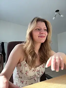 MaryHiggins online show from 03-10-26, 12:31