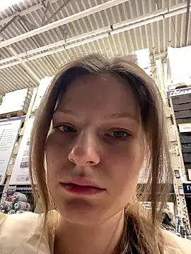 MaryHiggins online show from 12-15-25, 02:01