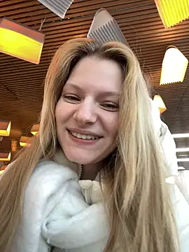 MaryHiggins online show from 02-03-26, 01:38