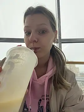 MaryHiggins online show from 04-03-26, 09:27