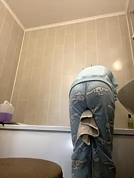 MaryHiggins online show from 10-23-25, 08:02