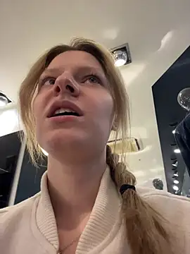 MaryHiggins online show from 03-29-26, 01:35