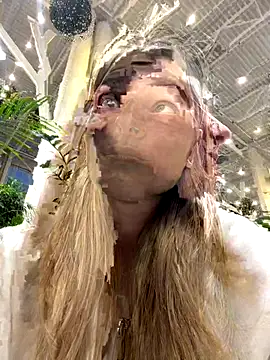 MaryHiggins online show from 12-20-25, 12:52