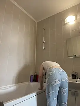 MaryHiggins online show from 04-12-26, 08:28