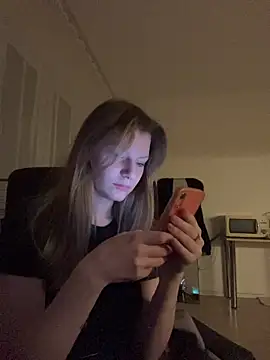 MaryHiggins online show from 04-05-26, 07:20