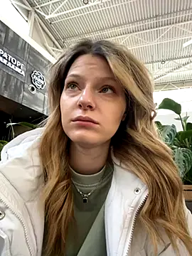 MaryHiggins online show from 10-21-25, 12:59