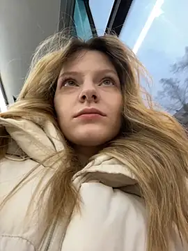 MaryHiggins online show from 11-11-25, 01:39