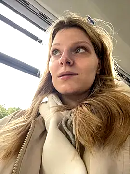 MaryHiggins online show from 09-26-25, 09:16